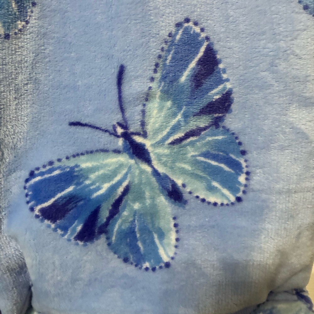 Colorful Butterfly throw blanket - Picture 4 of 8